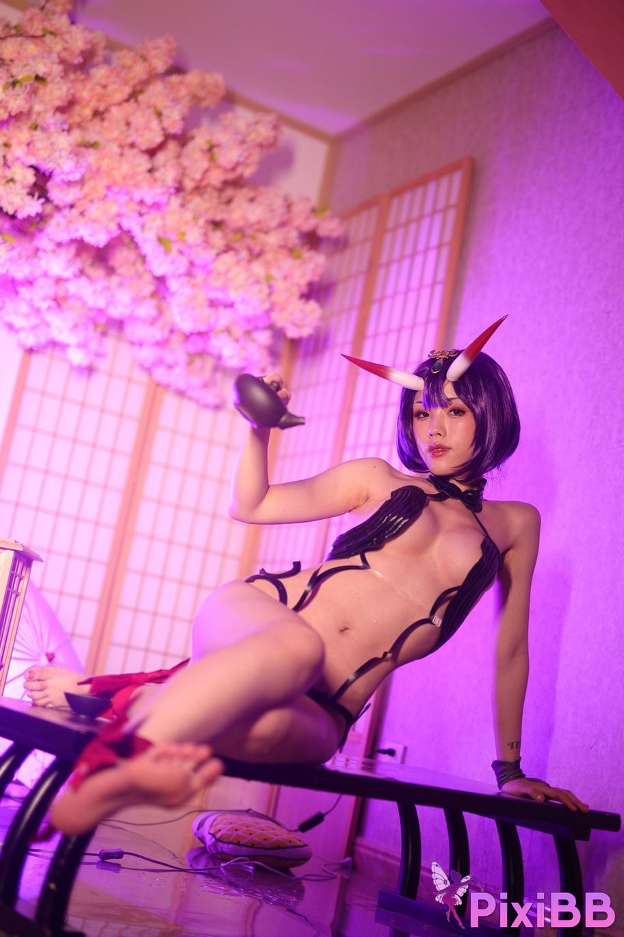 Cosplayer Titanium alloy TiTi Drinking wine PixiBB.COM 229