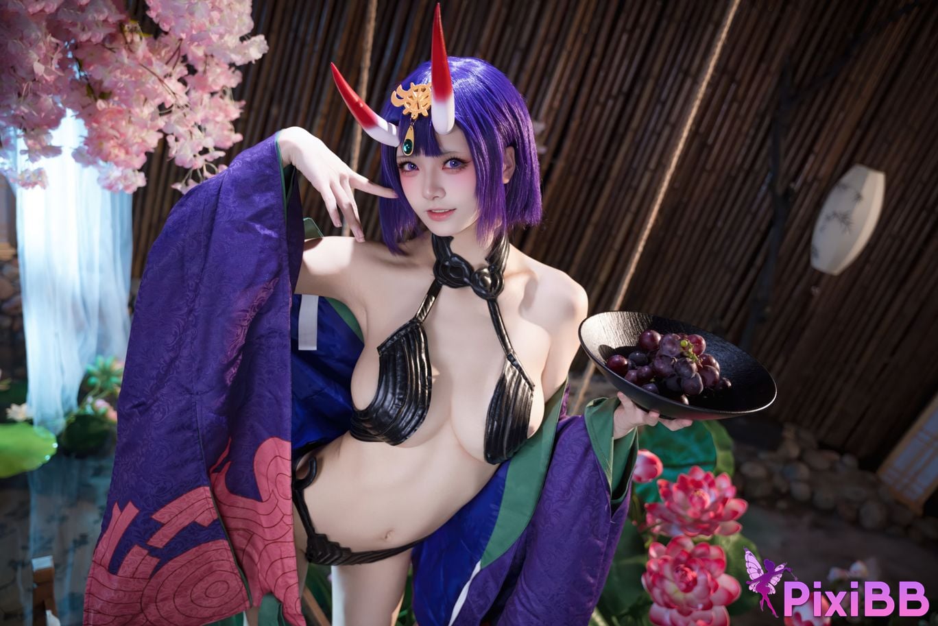 Cosplayer Jiuqi Meow FGO Drinking too much PixiBB.COM 003