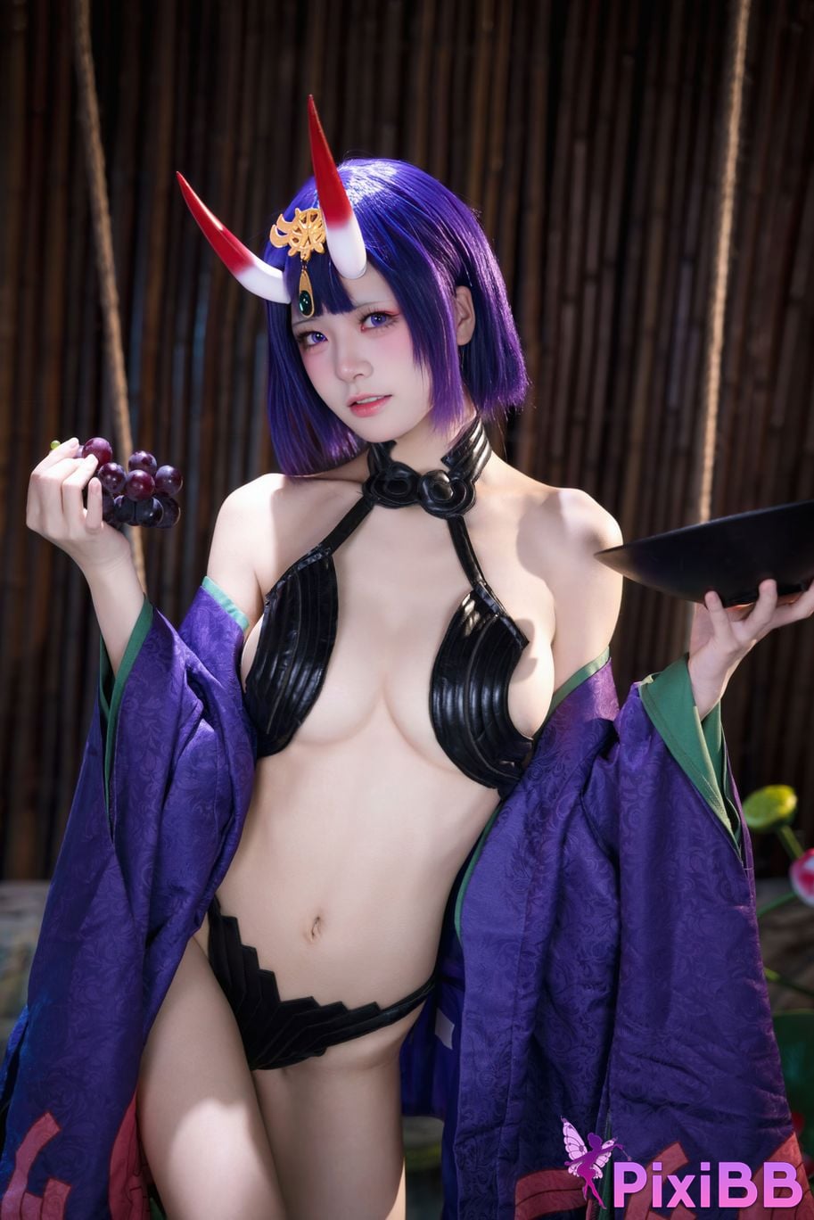 Cosplayer Jiuqi Meow FGO Drinking too much PixiBB.COM 004