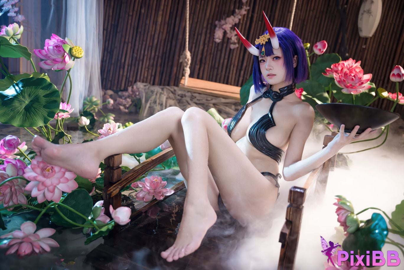 Cosplayer Jiuqi Meow FGO Drinking too much PixiBB.COM 035