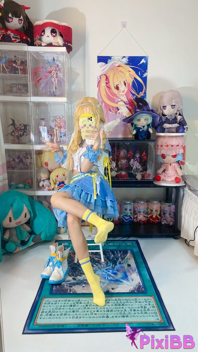 Cosplayer white oak Shirly piano sound PixiBB.COM 004