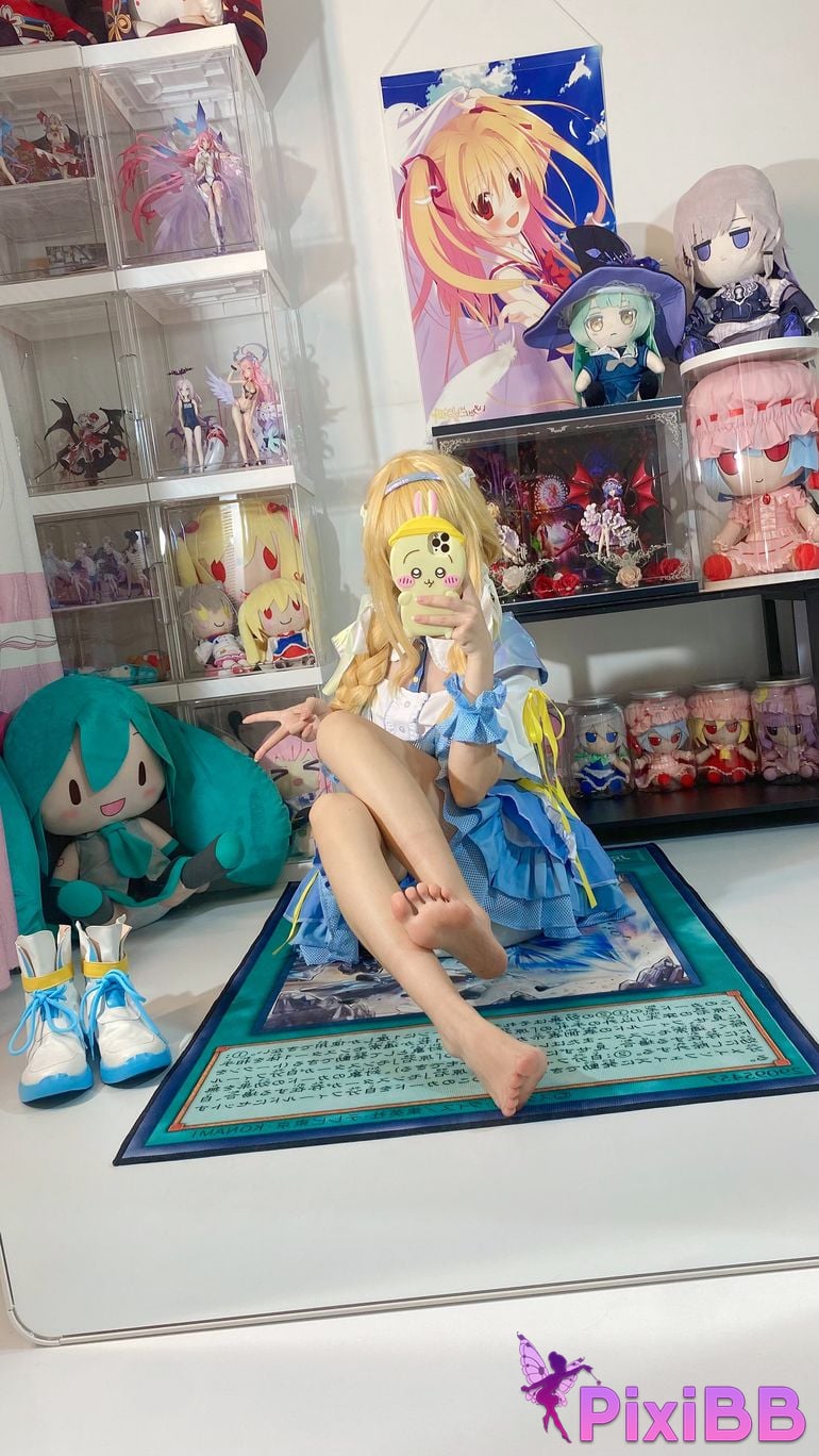 Cosplayer white oak Shirly piano sound PixiBB.COM 009