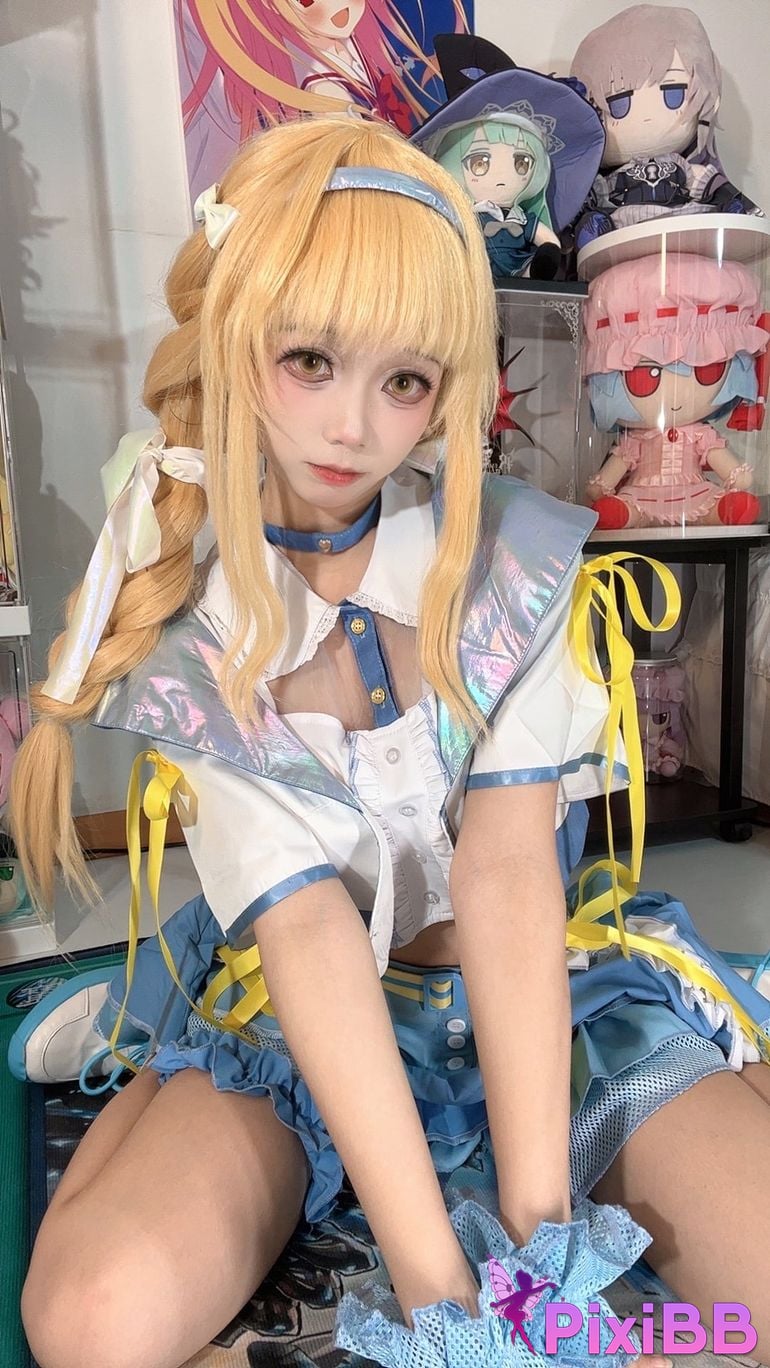 Cosplayer white oak Shirly piano sound PixiBB.COM 027