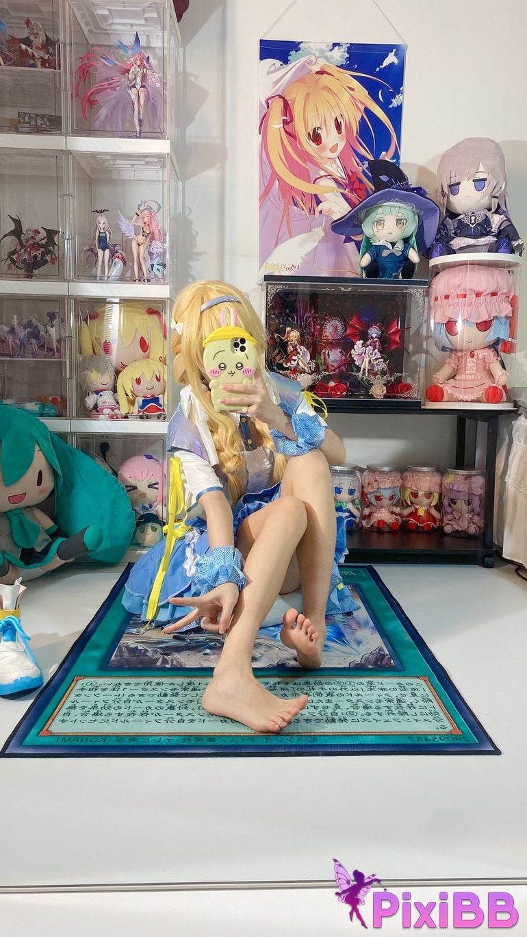 Cosplayer white oak Shirly piano sound PixiBB.COM 029