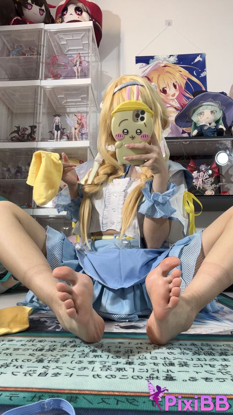 Cosplayer white oak Shirly piano sound PixiBB.COM 030