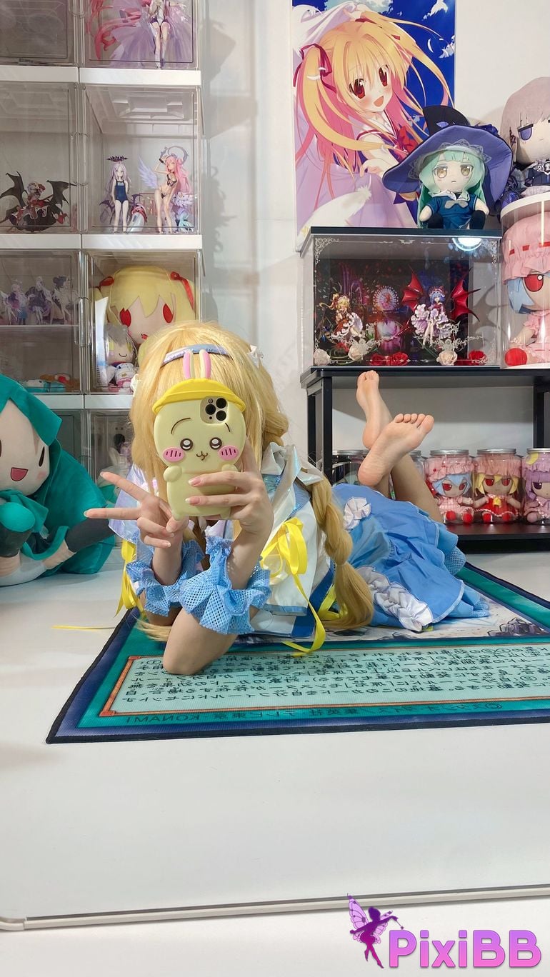 Cosplayer white oak Shirly piano sound PixiBB.COM 033