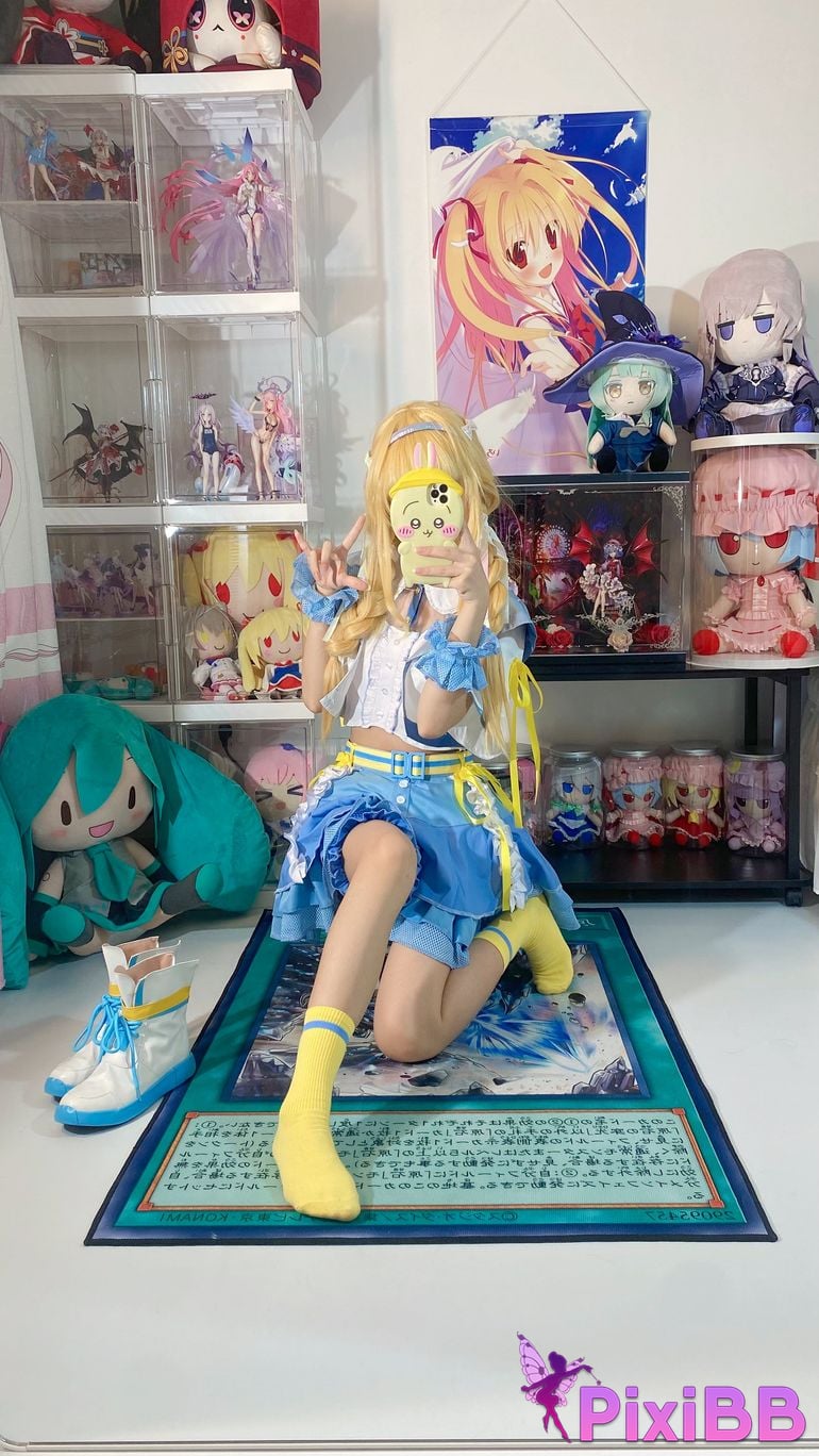 Cosplayer white oak Shirly piano sound PixiBB.COM 037