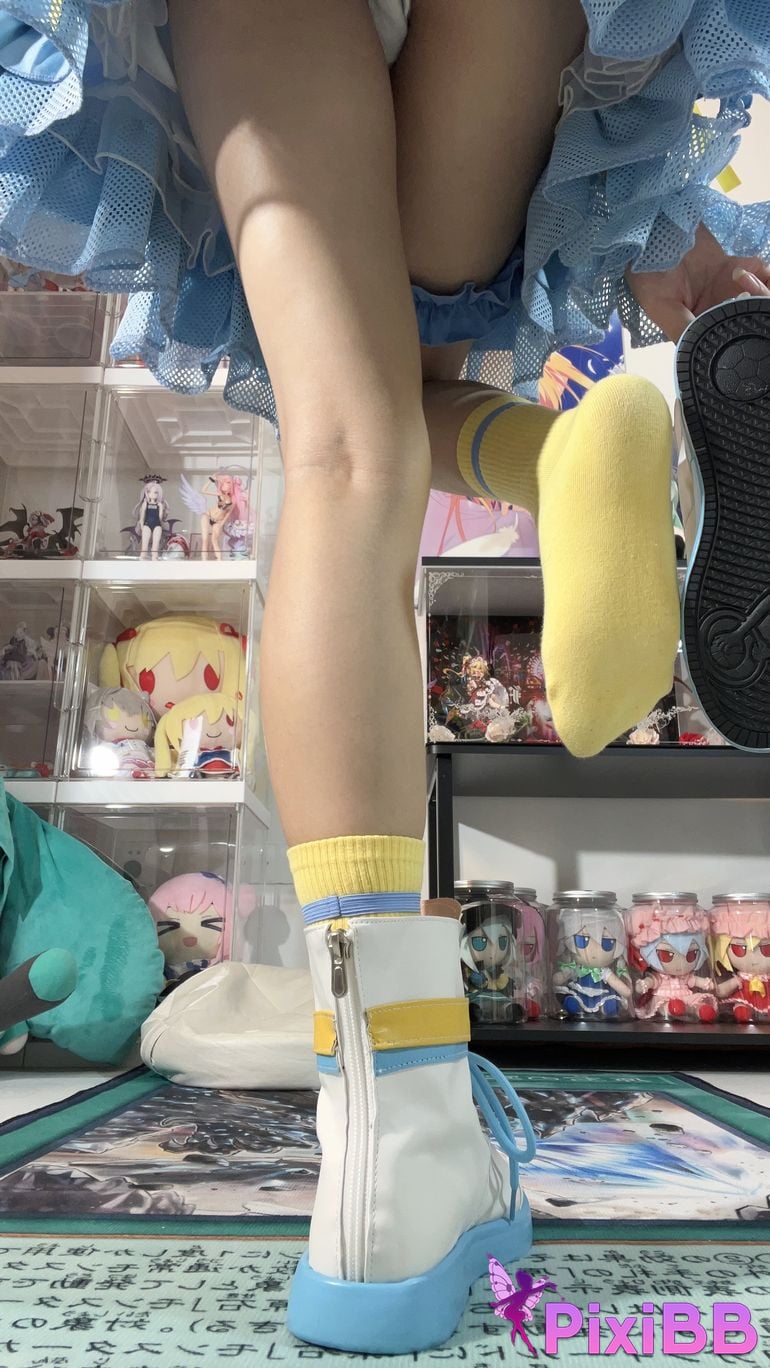 Cosplayer white oak Shirly piano sound PixiBB.COM 054