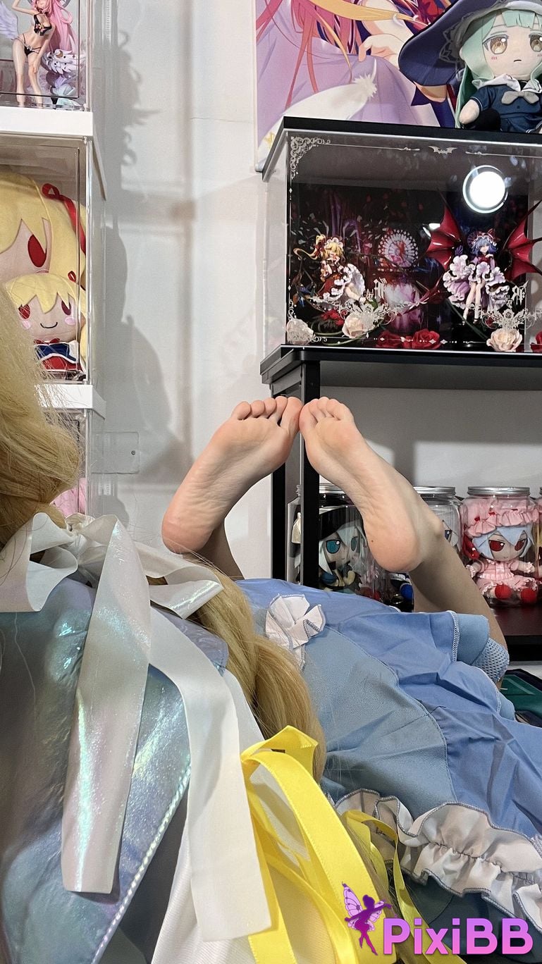 Cosplayer white oak Shirly piano sound PixiBB.COM 056