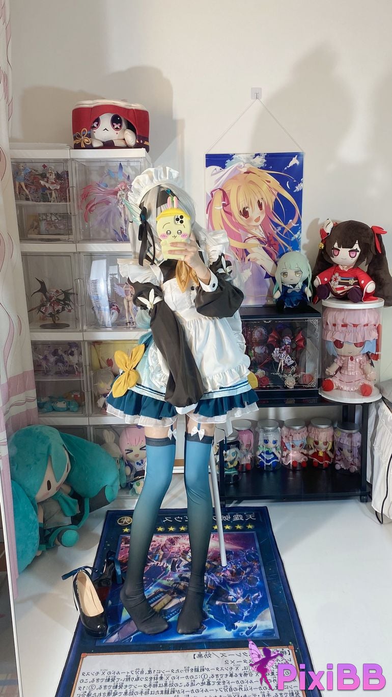 Cosplayer white oak Shirly H o n k a i I m p c t S r R l d Firefly Maid PixiBB.COM 035