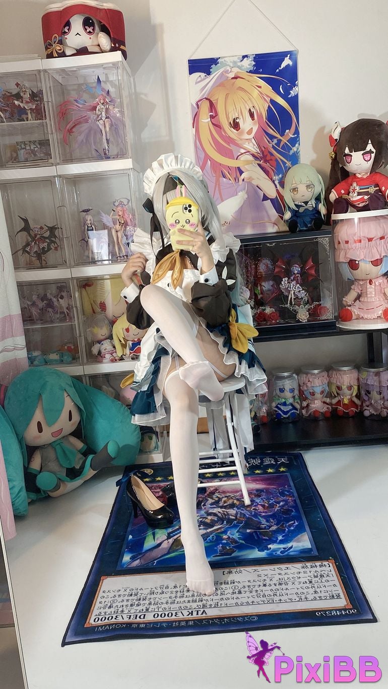 Cosplayer white oak Shirly H o n k a i I m p c t S r R l d Firefly Maid PixiBB.COM 052