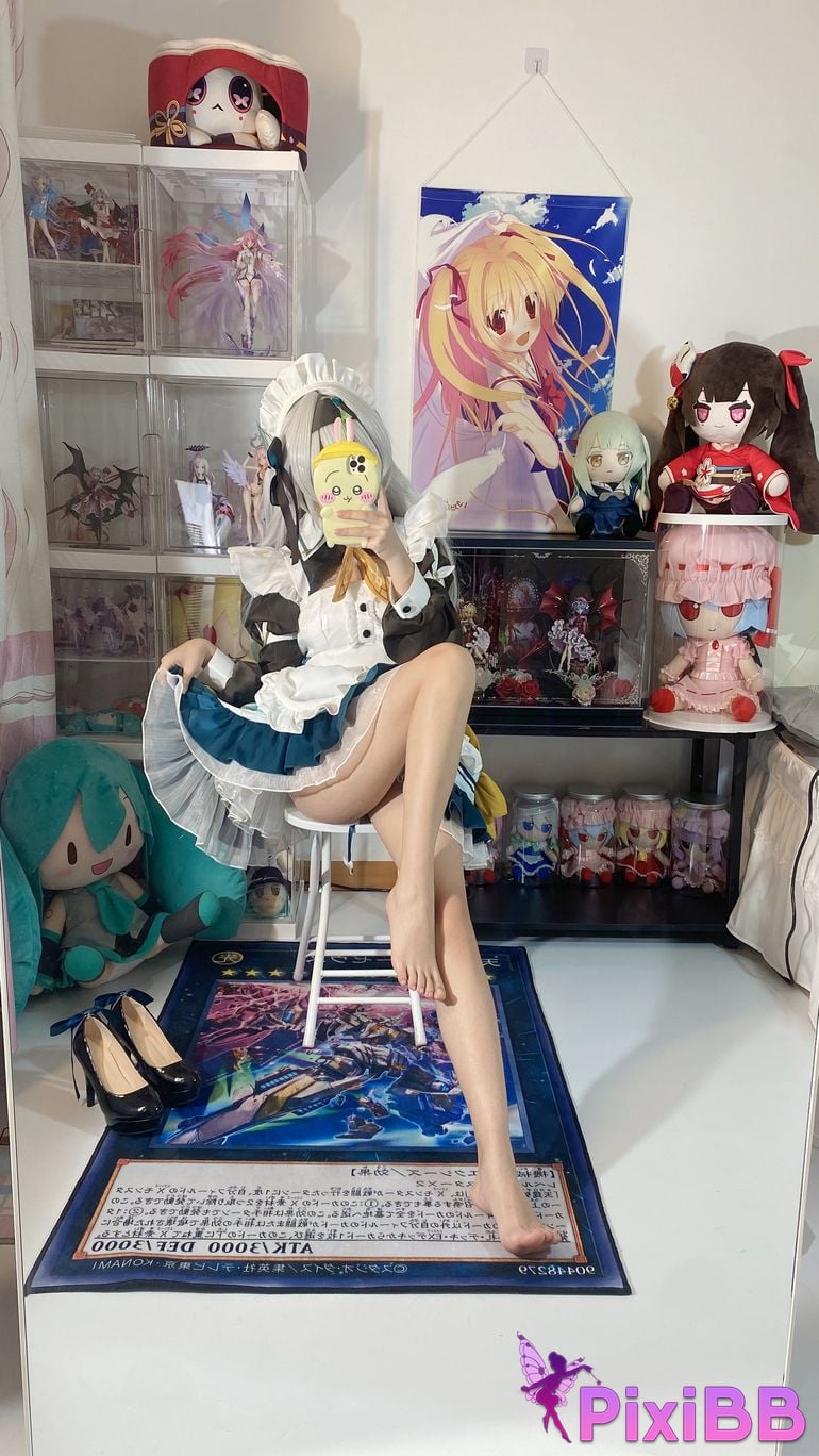 Cosplayer white oak Shirly H o n k a i I m p c t S r R l d Firefly Maid PixiBB.COM 058