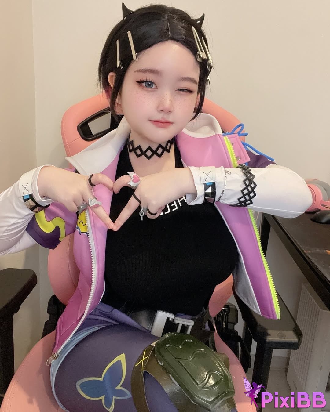 Saizneko Clove (Valorant) PixiBB.COM 1