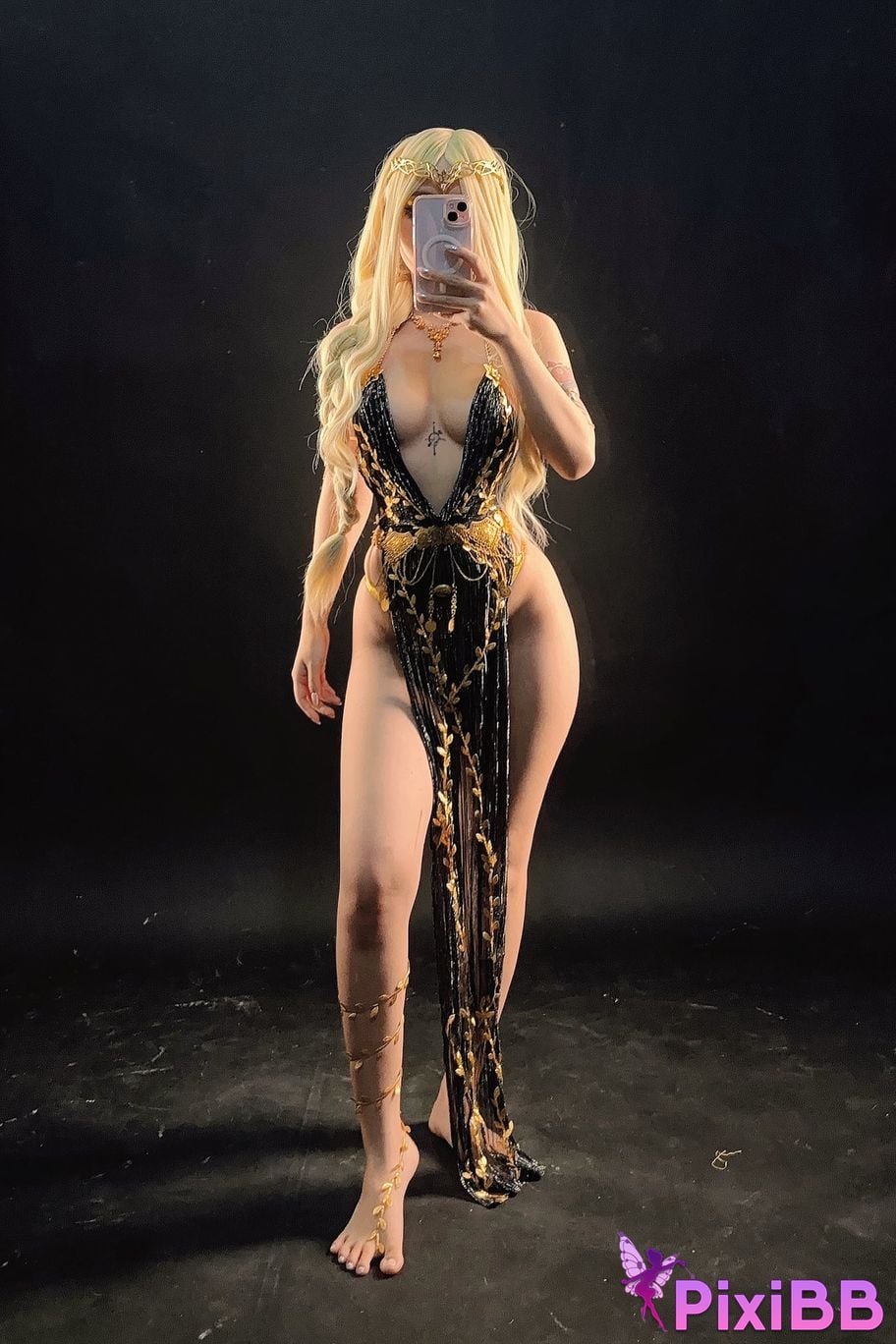 Umeko J Queen Marika (Elden Ring) PixiBB.COM