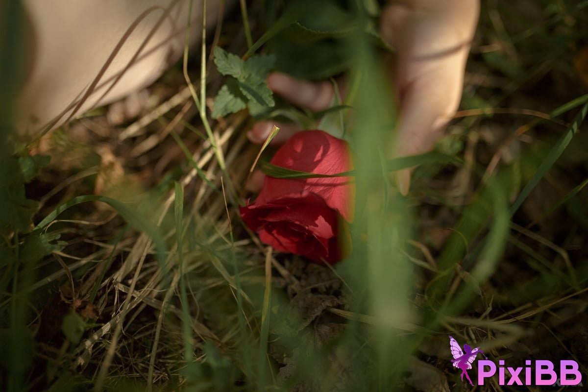 Lada Lyumos Shani PixiBB.COM 66