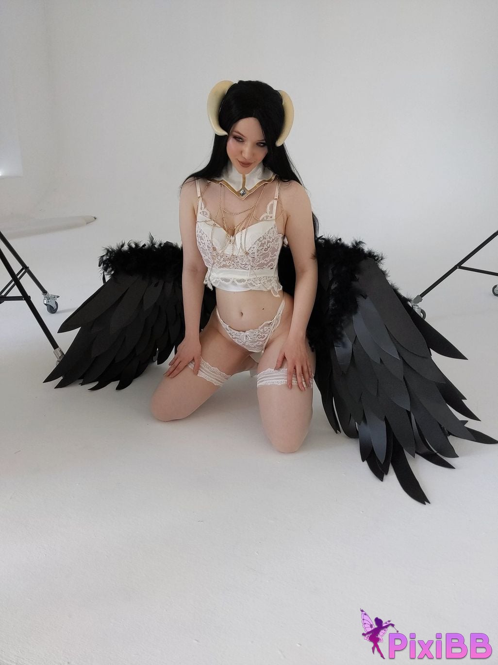 Lada Lyumos Albedo PixiBB.COM 21