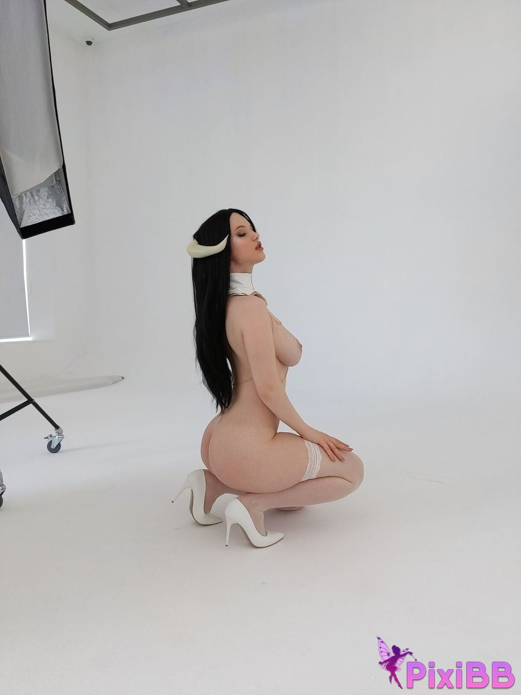 Lada Lyumos Albedo PixiBB.COM 41