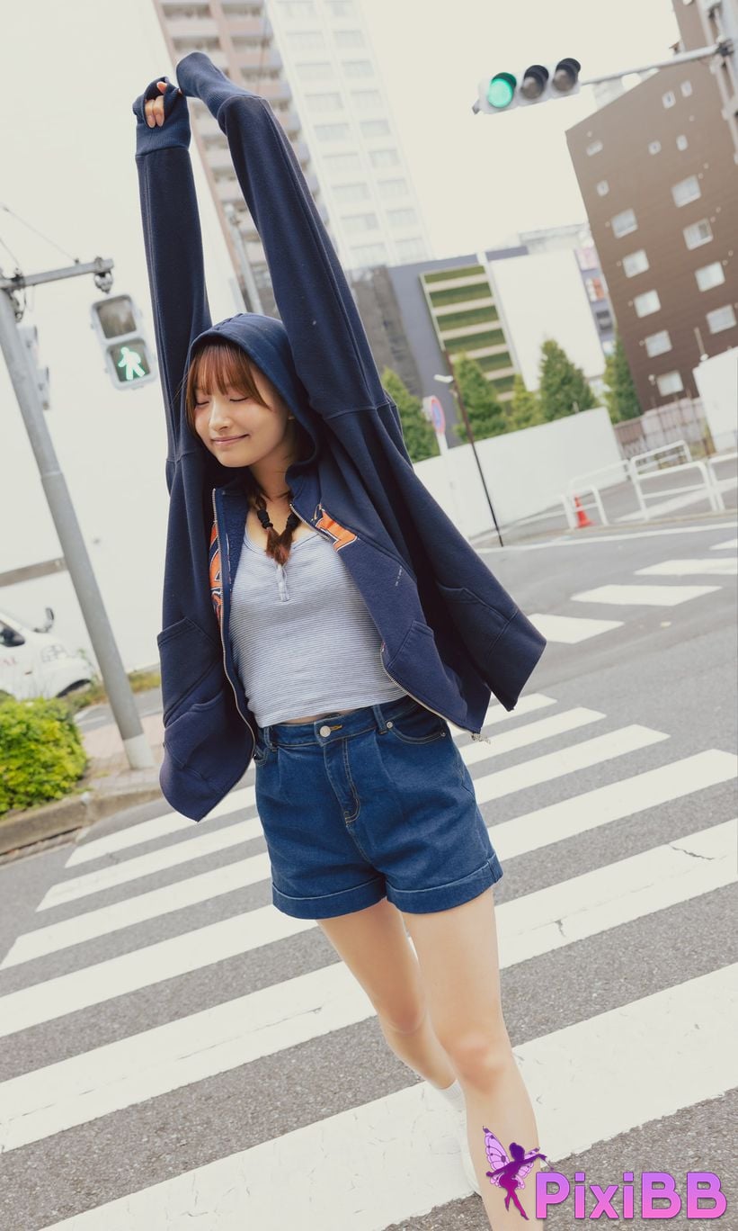 Japanese Idol Natsuki Satonaka Happiness Is This is like this PixiBB.COM 021