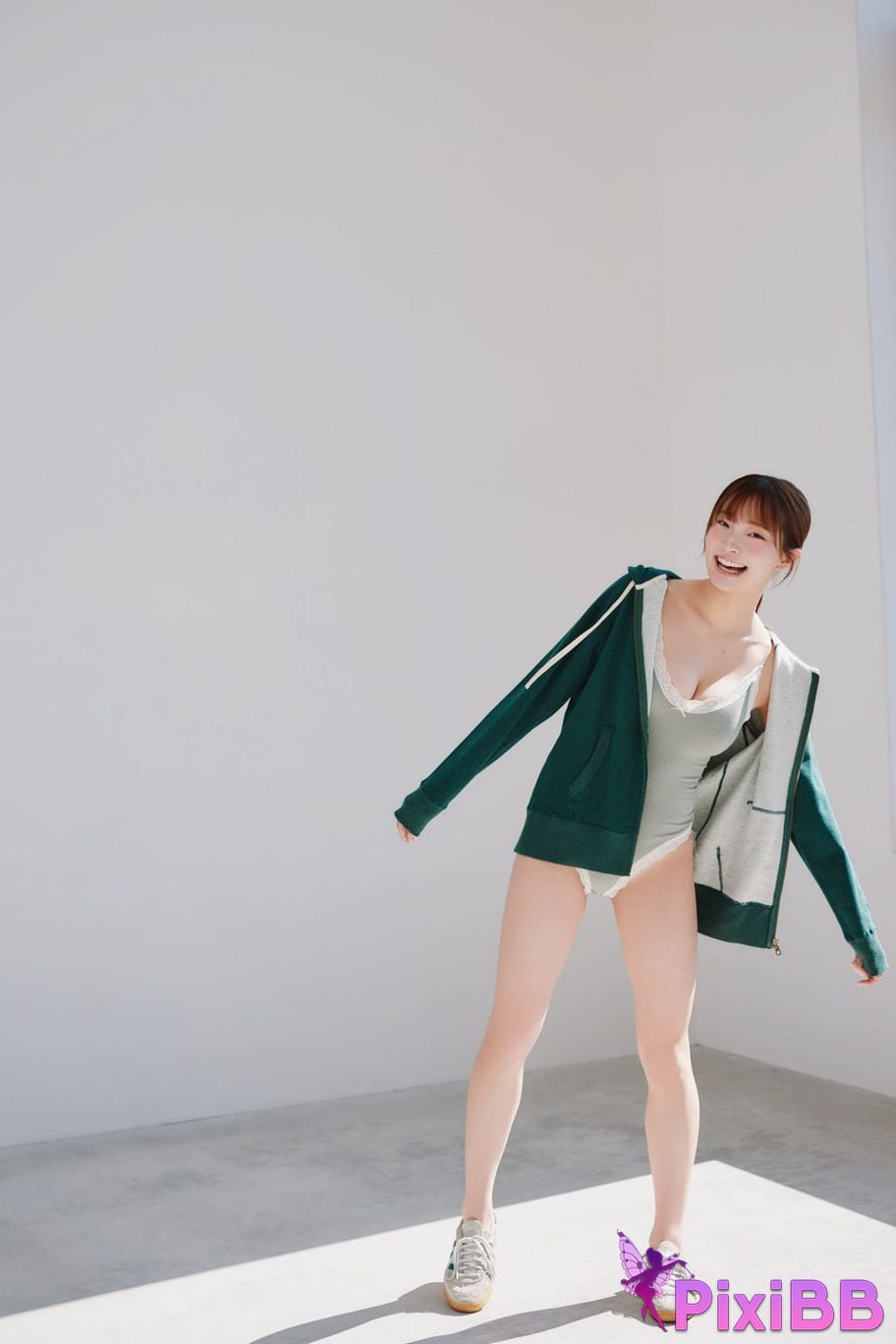 Japanese Idol Natsuki Satonaka FRIDAY Digital Photo Collection O h n o V l . 3 Large scale special edition PixiBB.COM 035