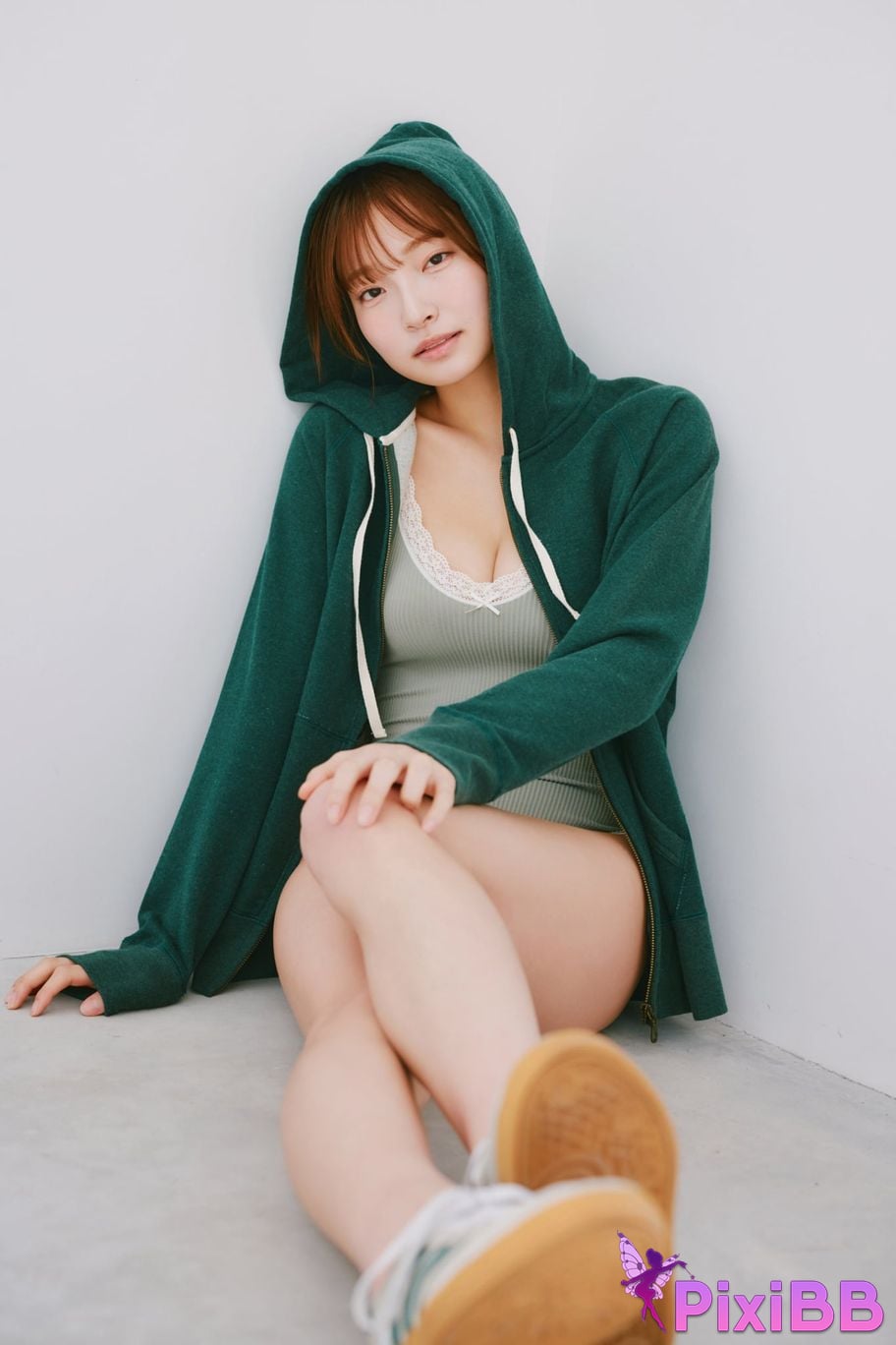 Japanese Idol Natsuki Satonaka FRIDAY Digital Photo Collection O h n o V l . 3 Large scale special edition PixiBB.COM 068