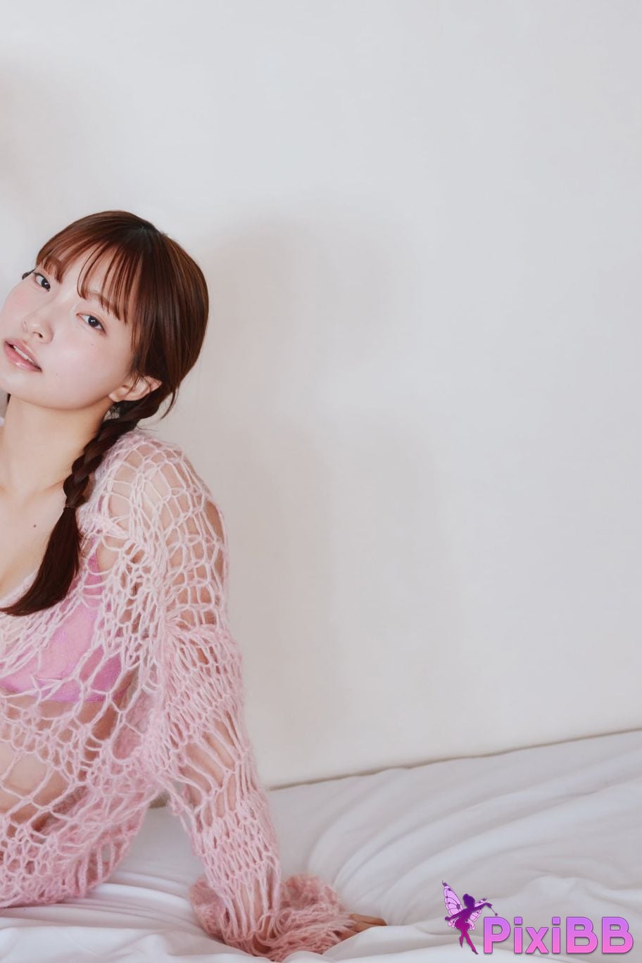 Japanese Idol Natsuki Satonaka FRIDAY Digital Photo Collection O h n o V l . 2 PixiBB.COM 010