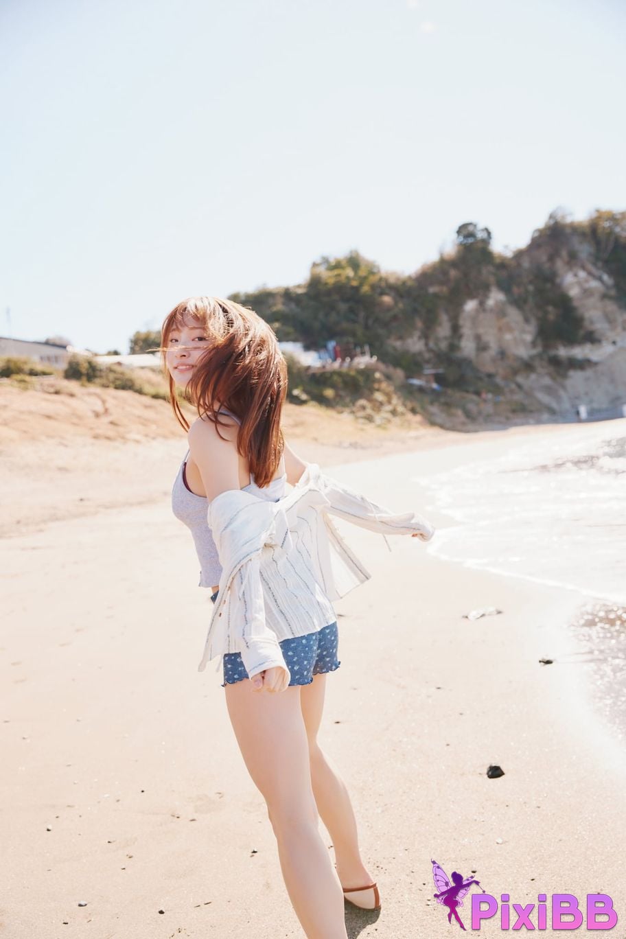 Japanese Idol Natsuki Satonaka FRIDAY Digital Photo Collection O h n o V l . 2 PixiBB.COM 035