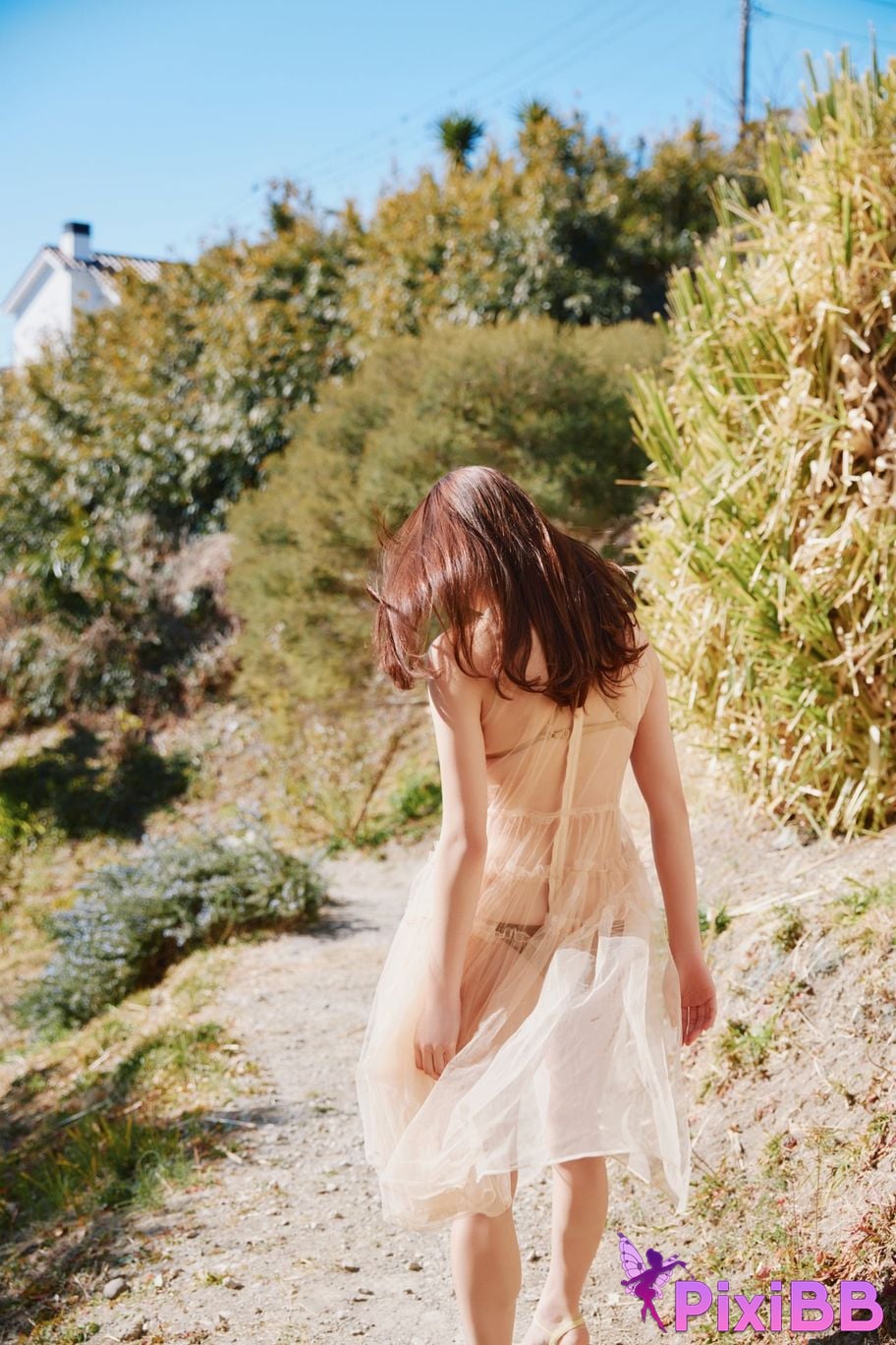 Japanese Idol Natsuki Satonaka FRIDAY Digital Photo Collection O h n o V l . 1 PixiBB.COM 002