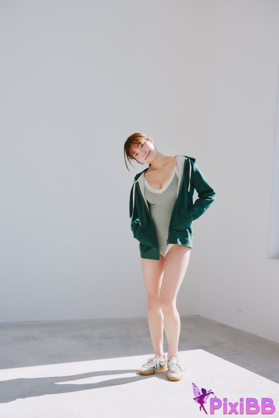 Japanese Idol Natsuki Satonaka FRIDAY Digital Photo Collection O h n o V l . 1 PixiBB.COM 015