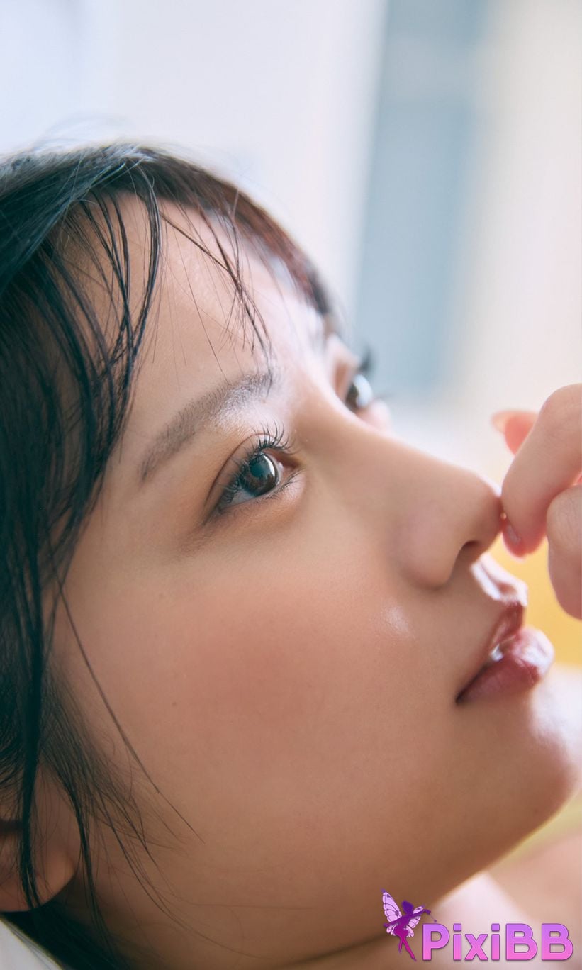 Japanese Idol Momotsuki Nashiko Large scale photo book ENJOY SUMMER Weekly Play PHOTO BOOK PixiBB.COM 002