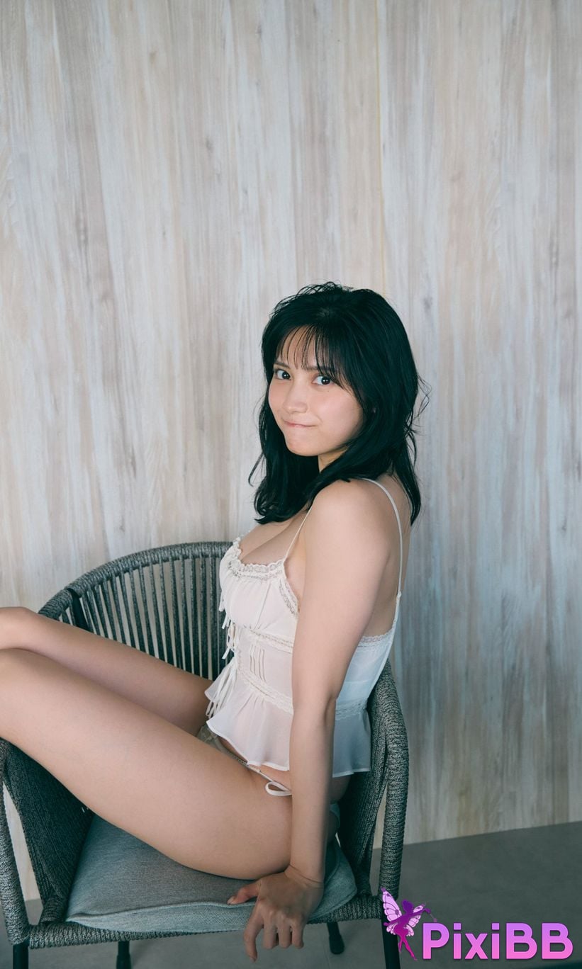 Japanese Idol Momotsuki Nashiko Large scale photo book ENJOY SUMMER Weekly Play PHOTO BOOK PixiBB.COM 046