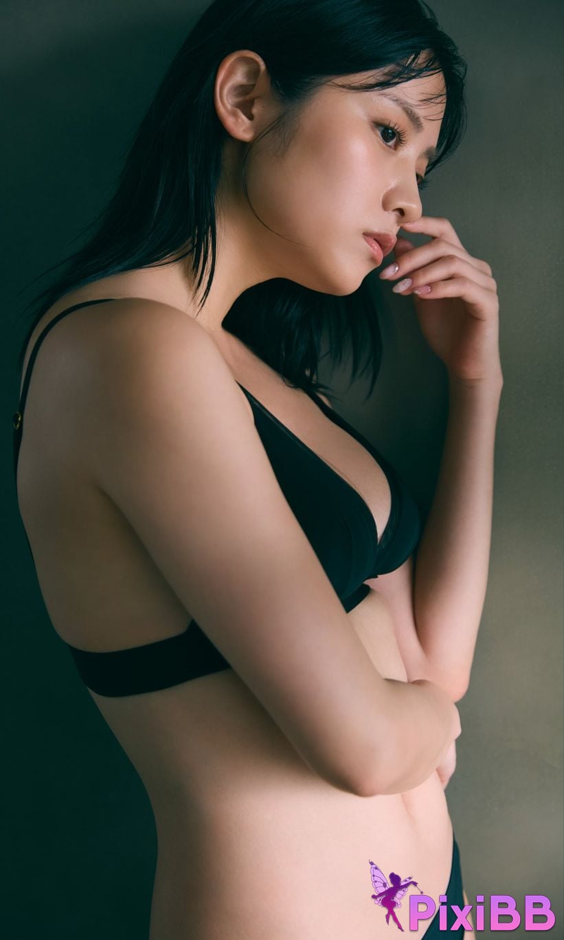 Japanese Idol Momotsuki Nashiko Large scale photo book ENJOY SUMMER Weekly Play PHOTO BOOK PixiBB.COM 047