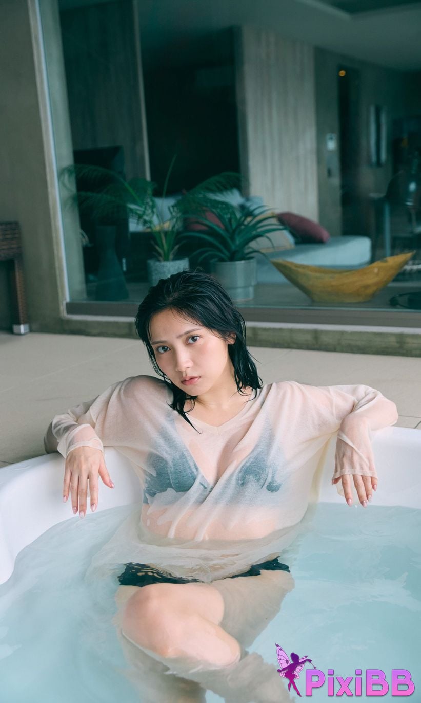 Japanese Idol Momotsuki Nashiko Large scale photo book ENJOY SUMMER Weekly Play PHOTO BOOK PixiBB.COM 085