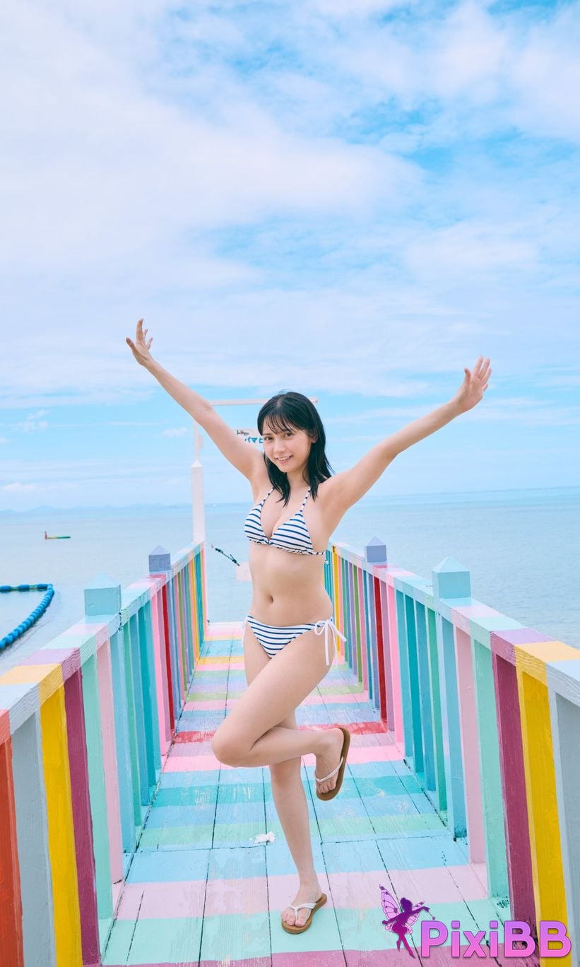 Japanese Idol Momotsuki Nashiko Large scale photo book ENJOY SUMMER Weekly Play PHOTO BOOK PixiBB.COM 090