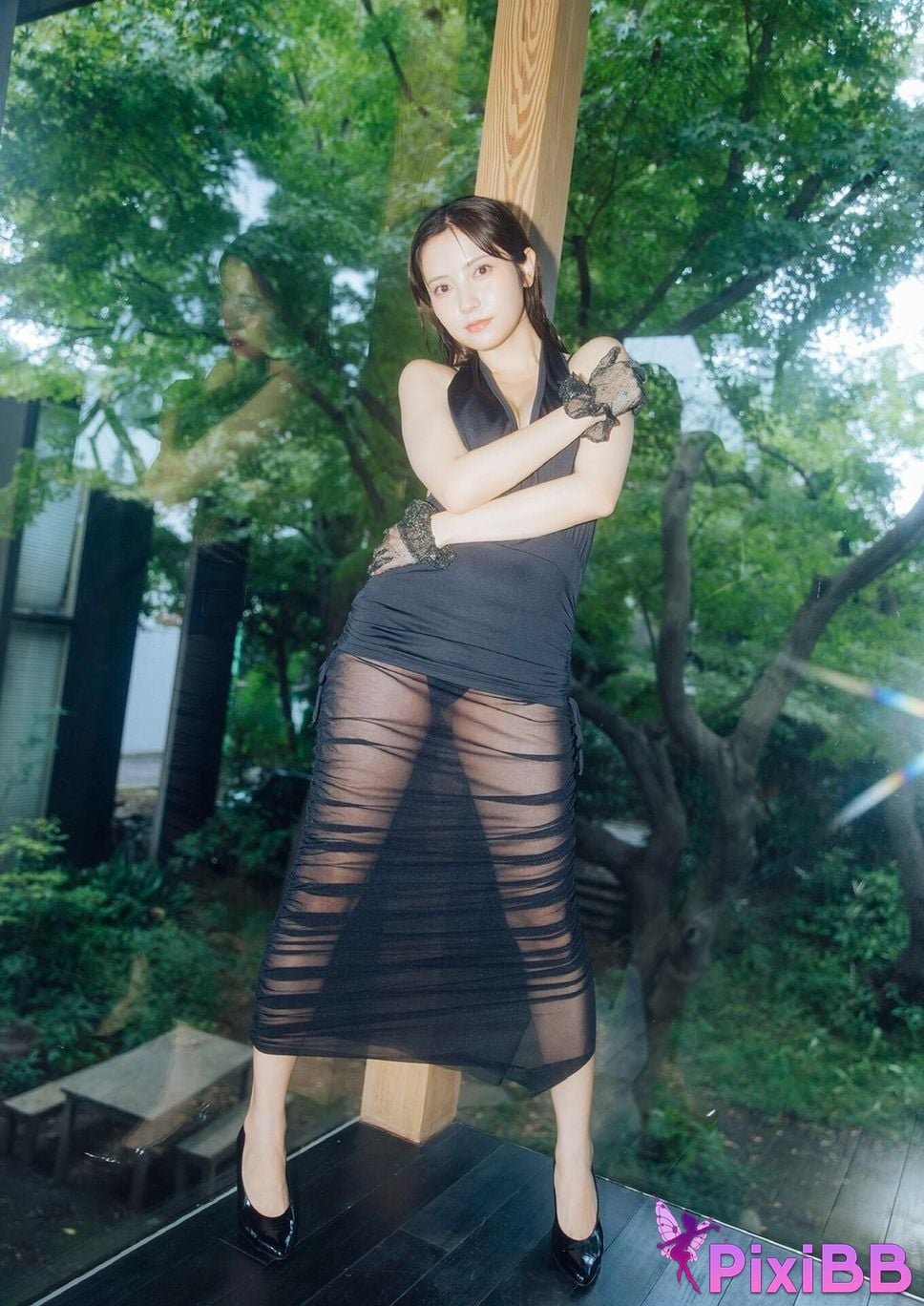 Japanese Idol Momotsuki Nashiko Shiko B.L.T. digital photo book BE THE ONE PixiBB.COM 026