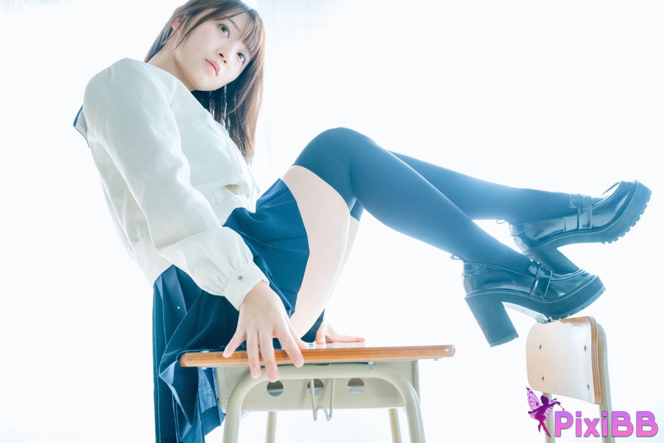 Japanese Idol Moe Iori Alien who loves Pants Tomoe is urgently invited to Iorins skirt ROM PixiBB.COM 030