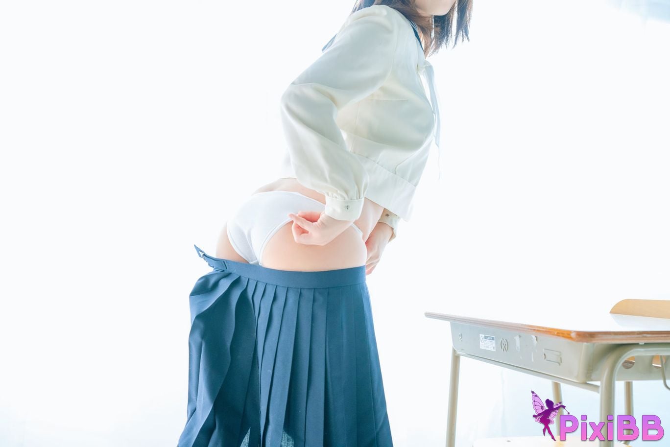 Japanese Idol Moe Iori Alien who loves Pants Tomoe is urgently invited to Iorins skirt ROM PixiBB.COM 053