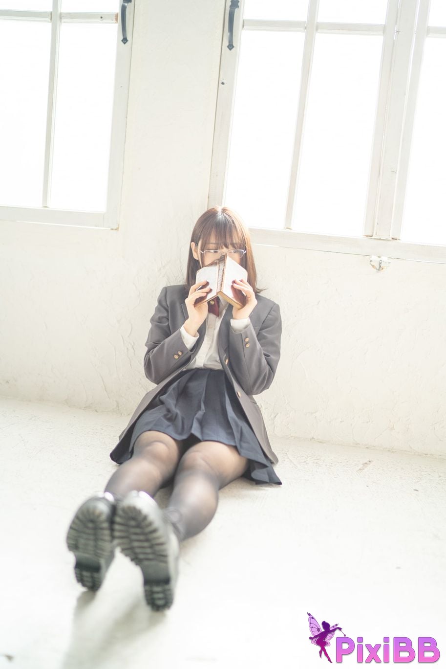 Japanese Idol Moe Iori Alien who loves Pants Tomoe is urgently invited to Iorins skirt ROM PixiBB.COM 158