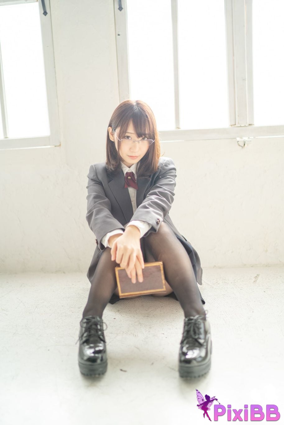 Japanese Idol Moe Iori Alien who loves Pants Tomoe is urgently invited to Iorins skirt ROM PixiBB.COM 160