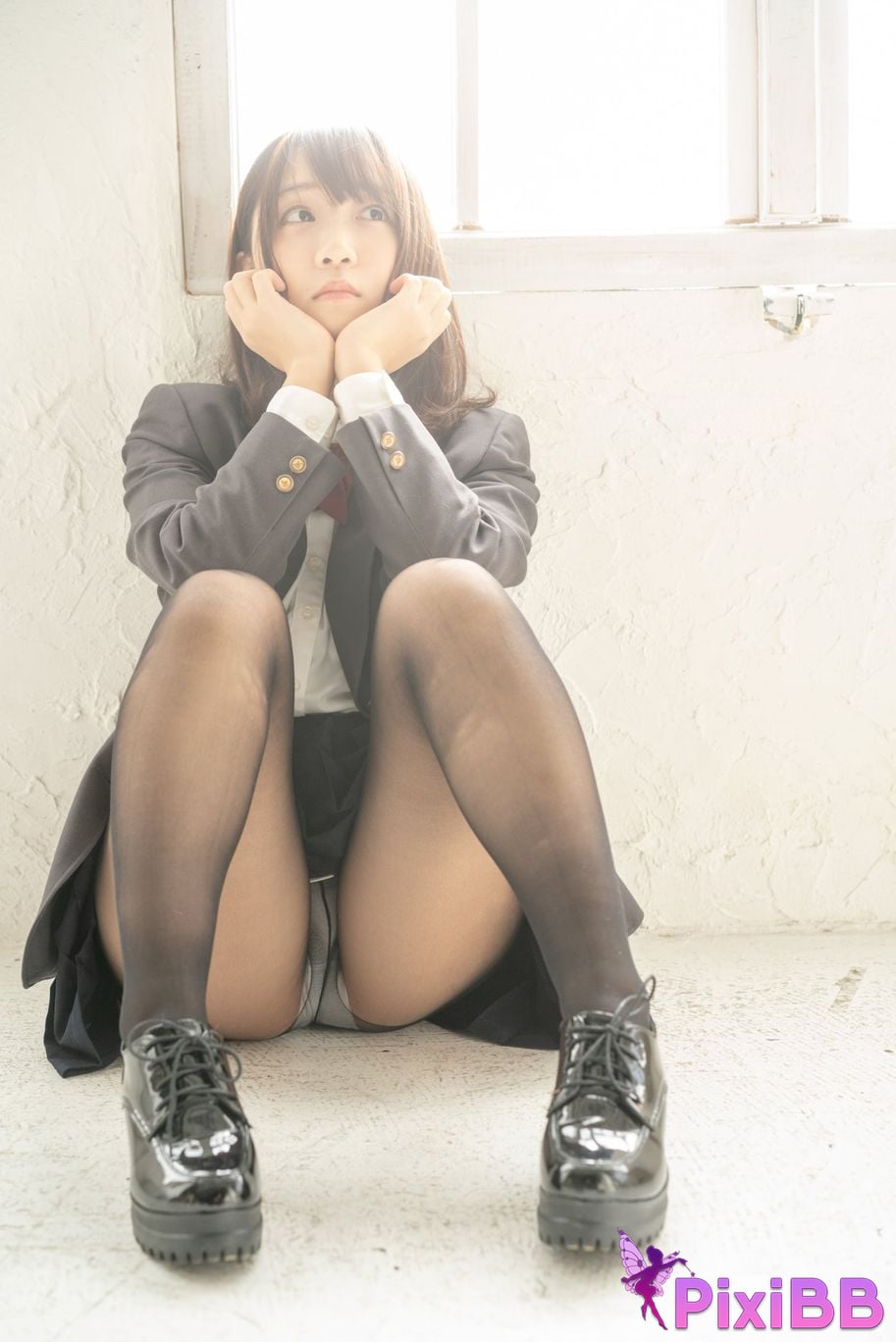 Japanese Idol Moe Iori Alien who loves Pants Tomoe is urgently invited to Iorins skirt ROM PixiBB.COM 175