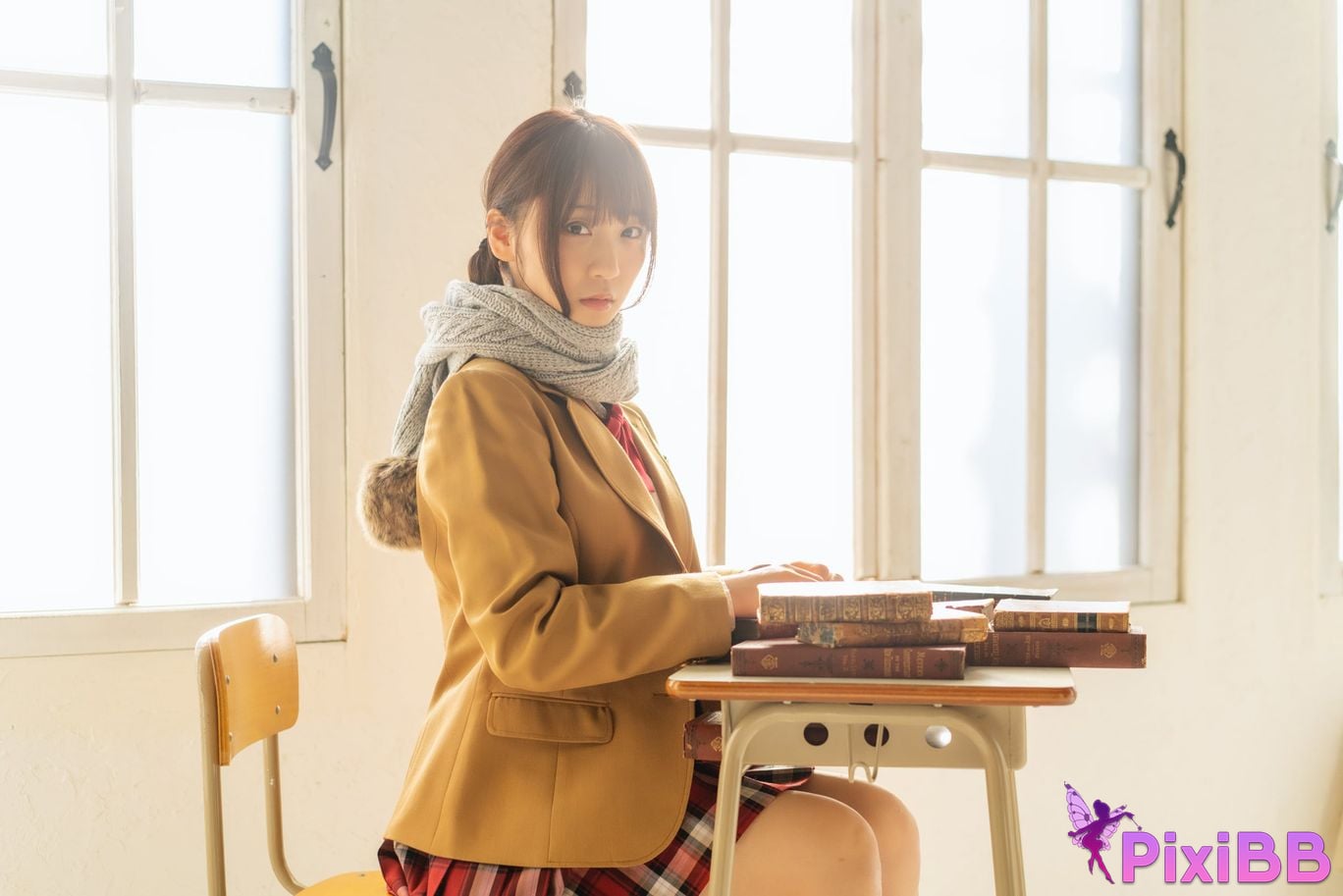 Japanese Idol Moe Iori Alien who loves Pants Tomoe is urgently invited to Iorins skirt ROM PixiBB.COM 239