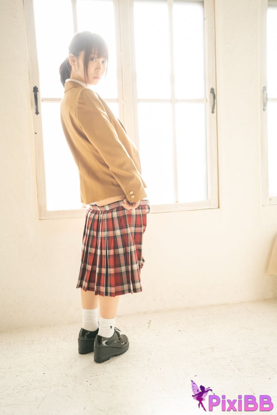 Japanese Idol Moe Iori Alien who loves Pants Tomoe is urgently invited to Iorins skirt ROM PixiBB.COM 250