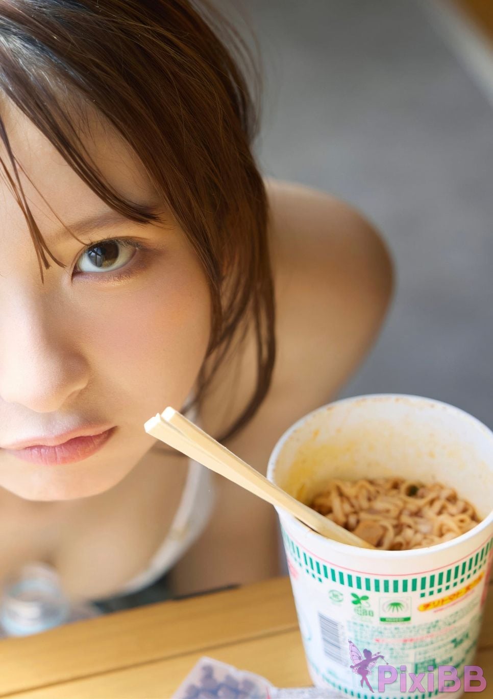 Japanese Idol Runa Ichinose BRODY digital photo book Come in together. PixiBB.COM 013