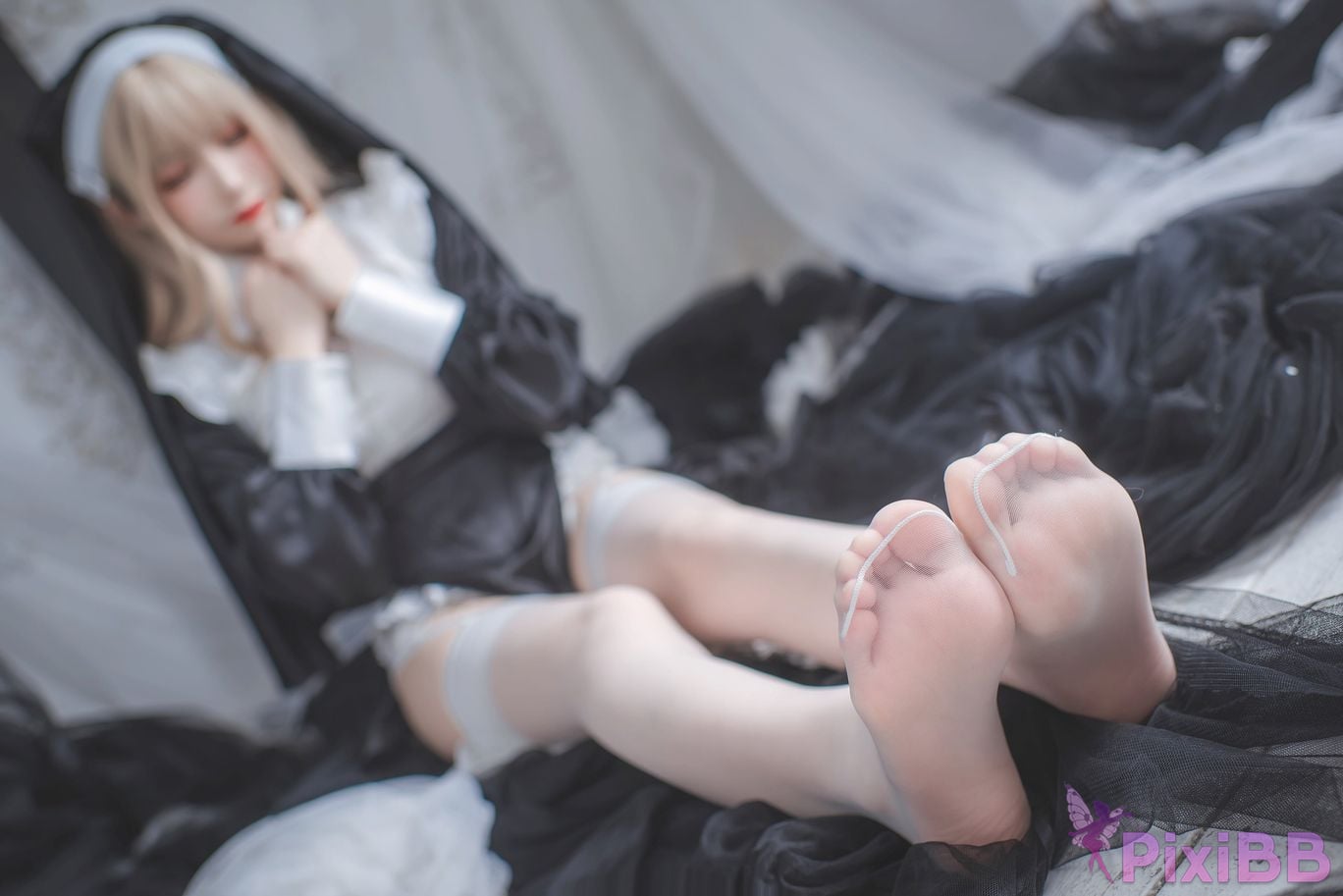 Cosplayer Momose Yiyi nun PixiBB.COM 003