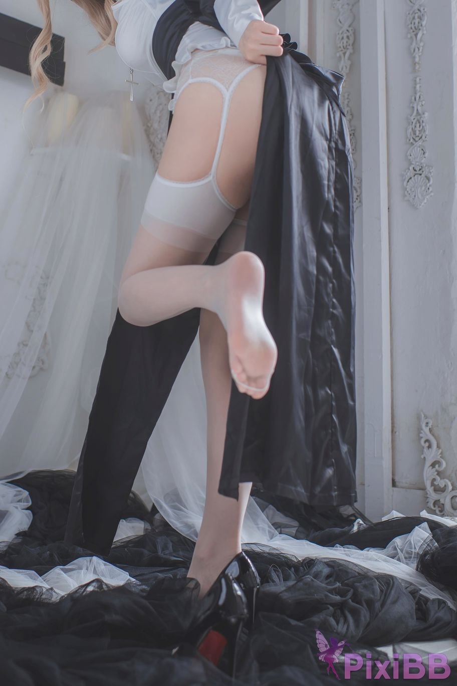 Cosplayer Momose Yiyi nun PixiBB.COM 019