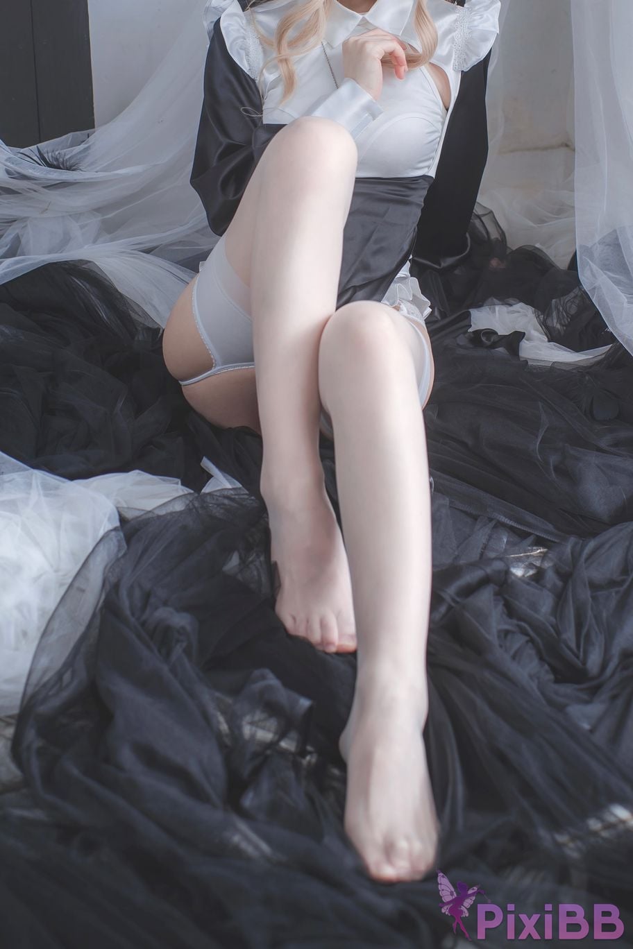 Cosplayer Momose Yiyi nun PixiBB.COM 044