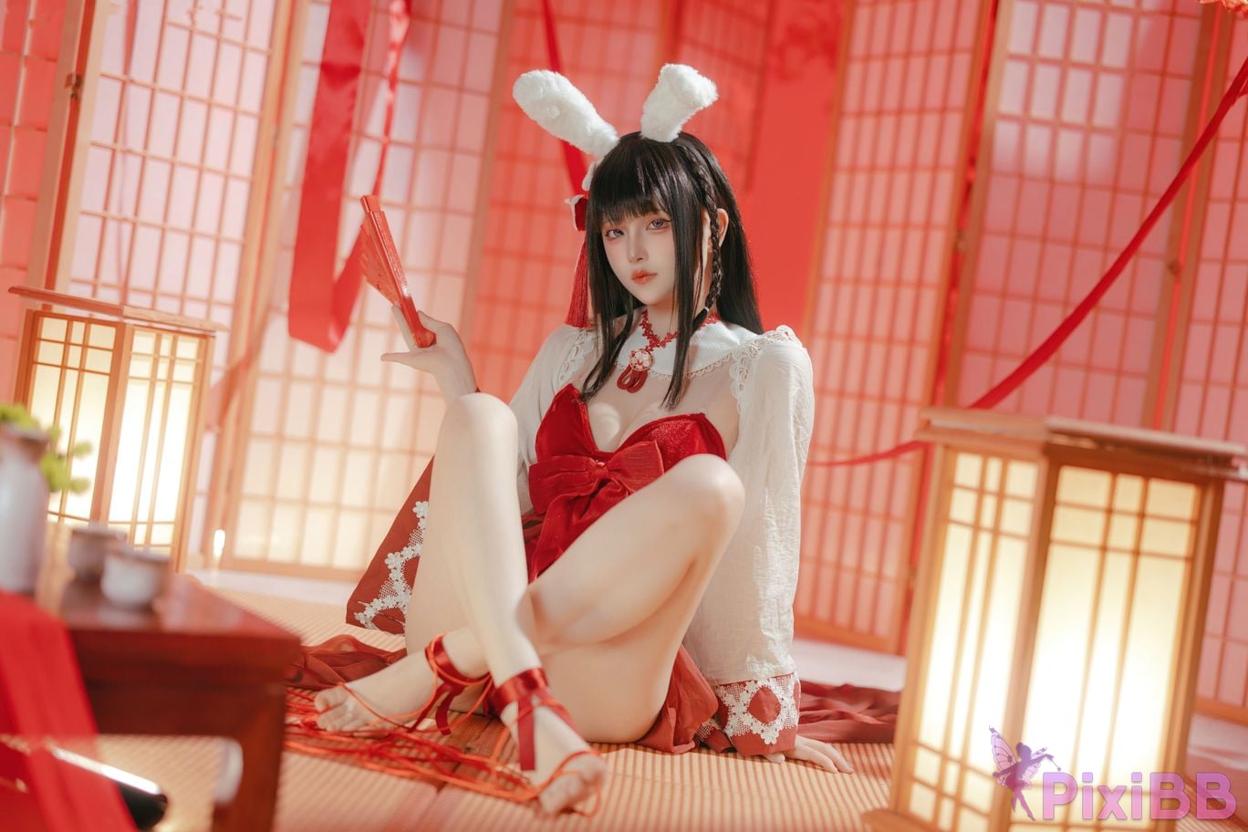 Cosplayer Island fish azur lane mountains praying witch rabbit PixiBB.COM 001