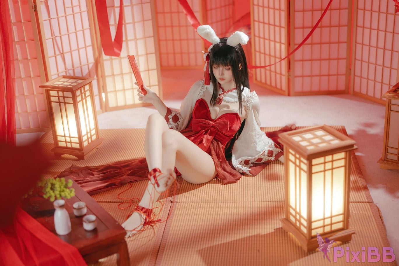 Cosplayer Island fish azur lane mountains praying witch rabbit PixiBB.COM 023