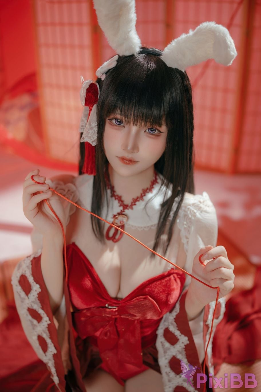 Cosplayer Island fish azur lane mountains praying witch rabbit PixiBB.COM 038