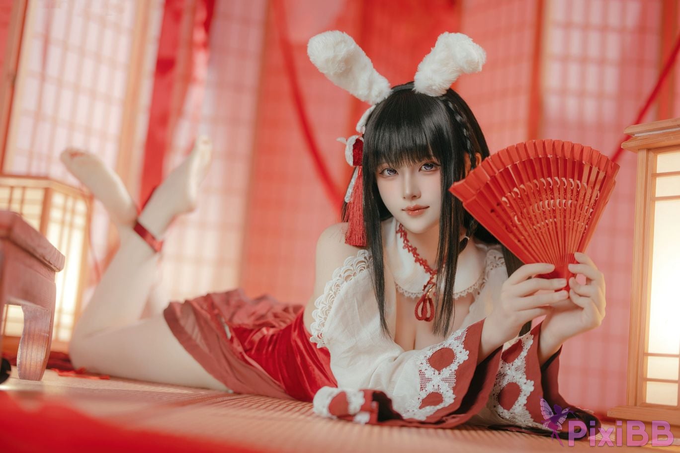 Cosplayer Island fish azur lane mountains praying witch rabbit PixiBB.COM 041