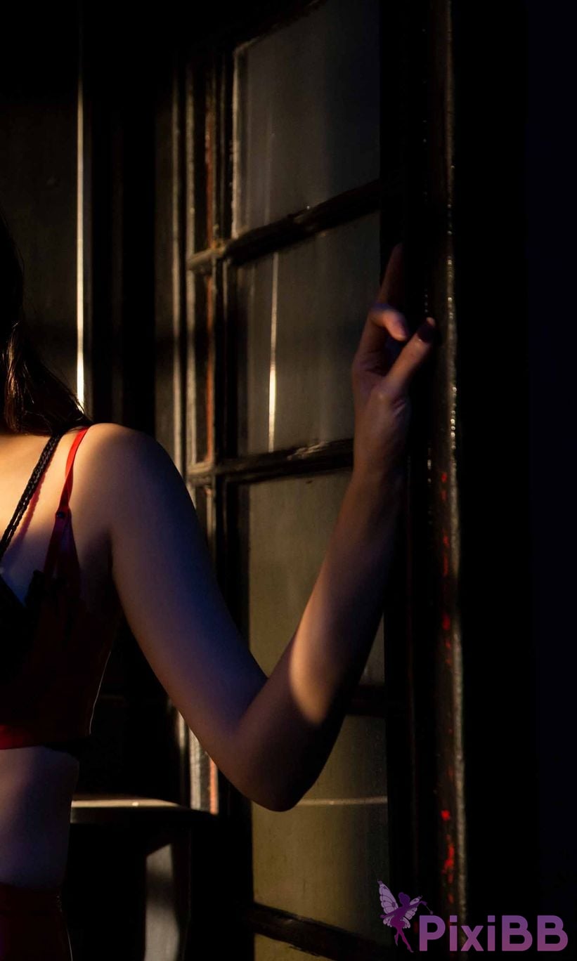 Japanese Idol Nami Iwasaki Digital only photo collection THE LAST MISSION weekly play PHOTO BOOK PixiBB.COM 017